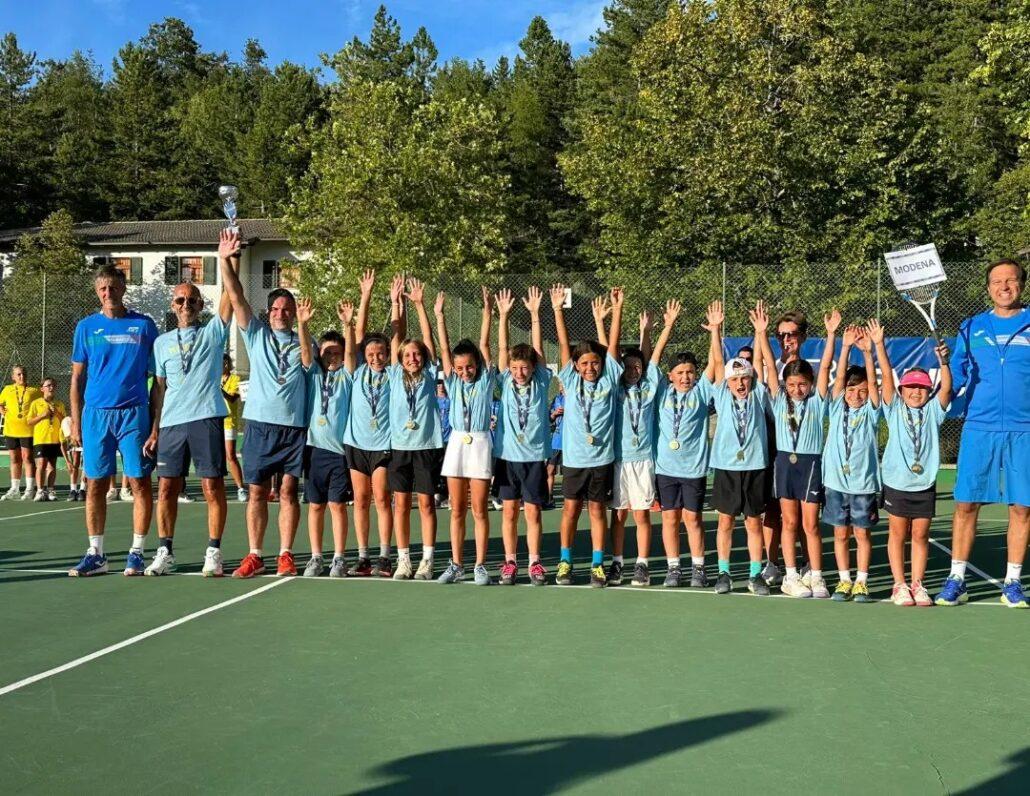 La premiazione della rappresentativa di Modena, vincitrice della Coppa delle Province 2023