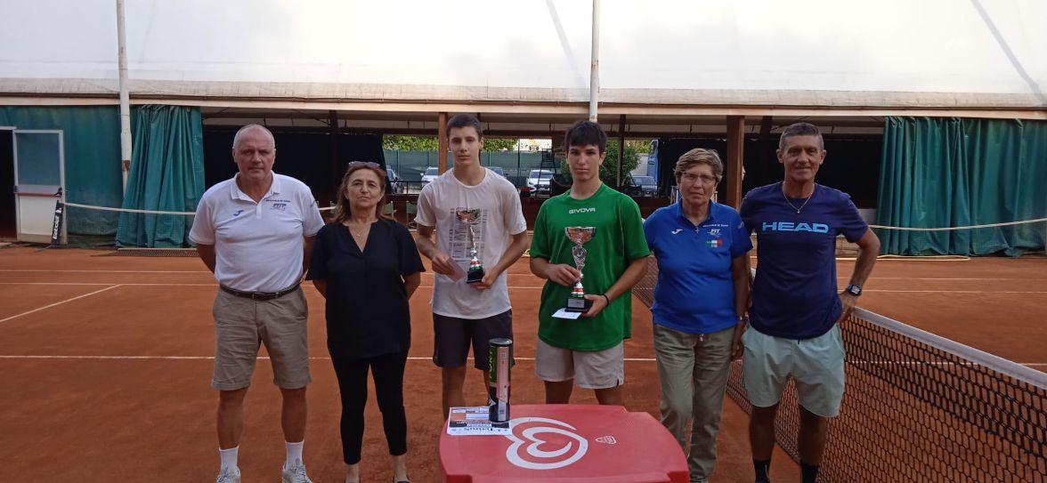Marco Caporali detta legge nel torneo di 3° del Circolo Tennis Cesena: battuto in finale Mattia Muraccini
