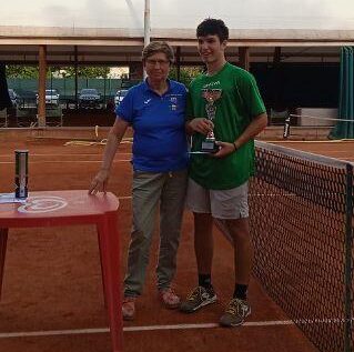 Marco Caporali premiato da Ambra Bianchi