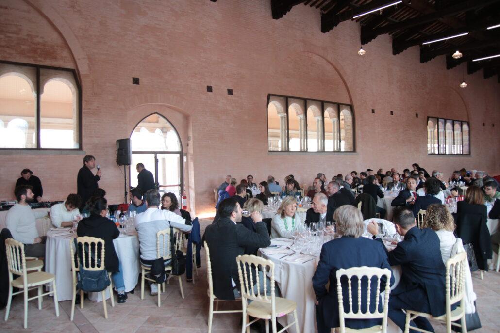 Il pranzo sociale del Tennis Club Faenza nella prestigiosa location del Palazzo del Podestà