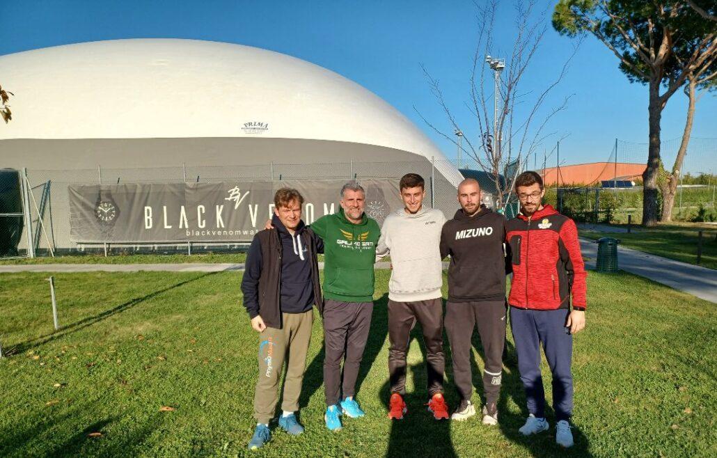 Luca Nardi, Giorgio Galimberti e lo staff alla Galimberti Tennis Academy