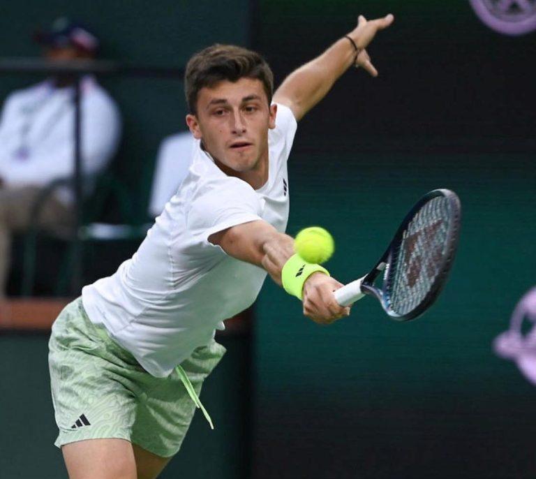 Luca Nardi colpisce in allungo a Indian Wells