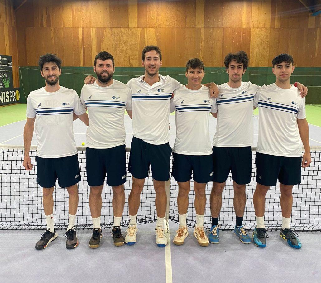 La squadra di B2 maschile del Tennis Club Faenza