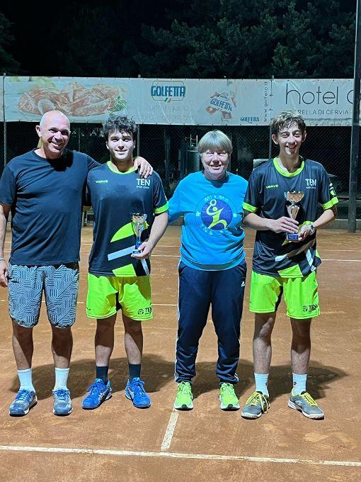 Federico Baldinini batte Dario Zamagna e si aggiudica il trofeo “Tennis Fun” al Ten Sport Pinarella-Ora il torneo Veterani