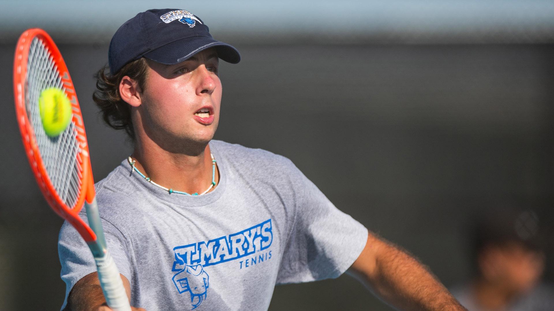 Leo Fabbri, il primo tennista faentino nella Ncaa: ha giocato con la St. Mary’s University