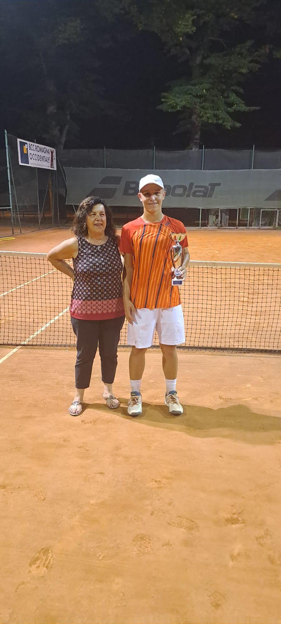 Mattia Degli Esposti ed Ambra Menichetti vincono il torneo di 3° del Ct Cacciari Imola