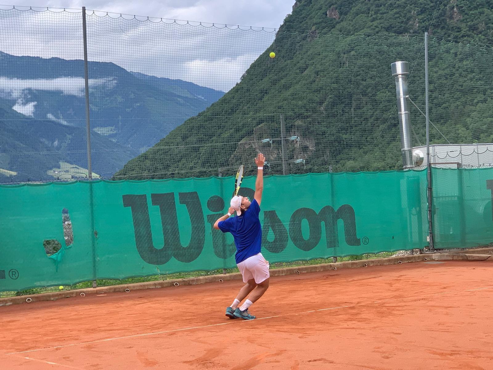 Nicola Filippi e Nicola Ravaioli in gran spolvero sui campi di casa, per loro i quarti nel memorial “Antonio Bonivento” al Forum