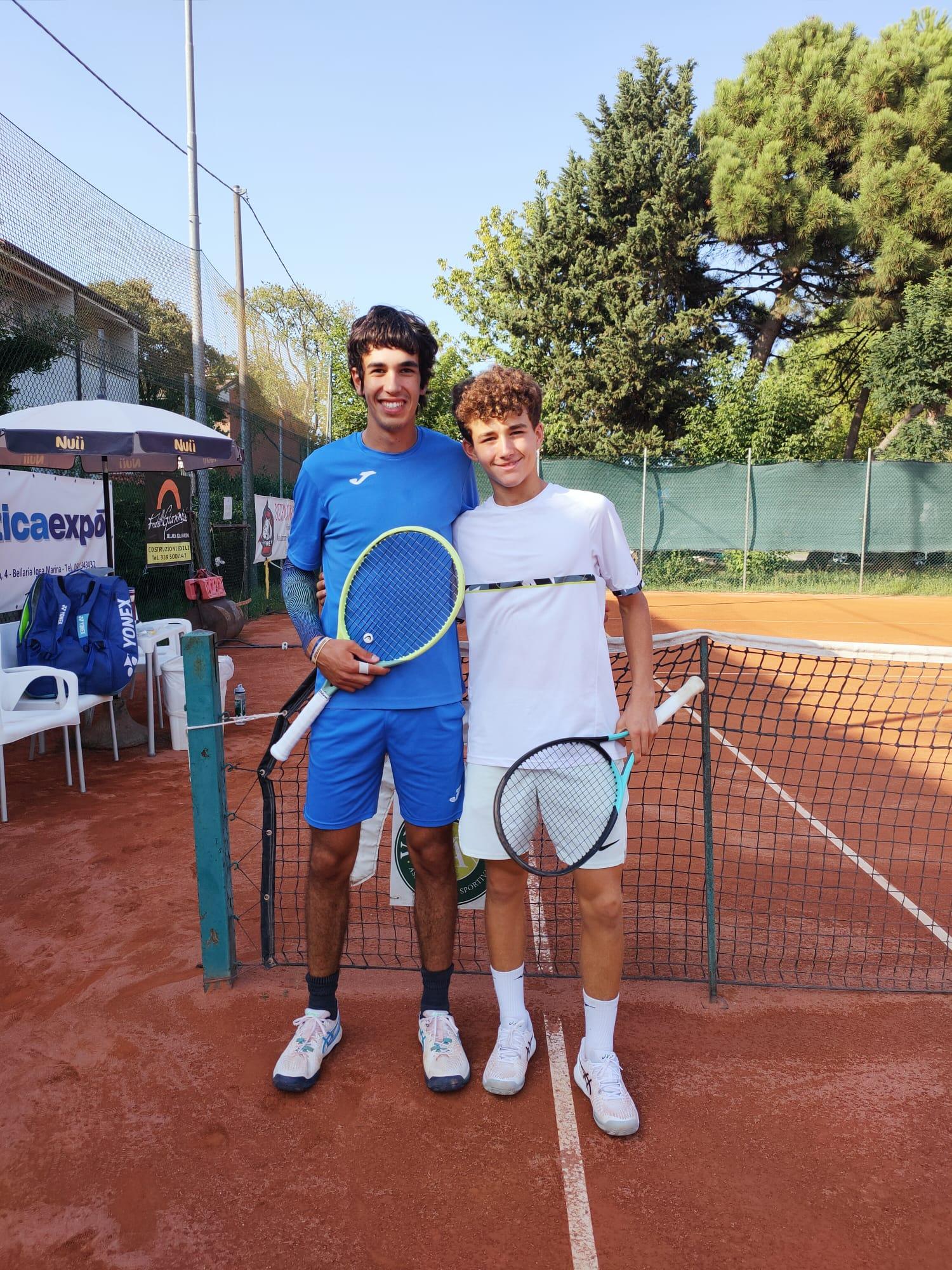 Luca Padovani, Alessandro Manco, Giacomo Ercolani, Gianluca Vannucci e Lorenzo Galuppi nei quarti del trofeo del Gavettone al Ct Venustas