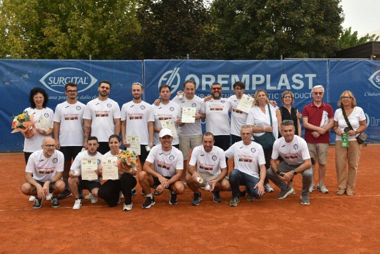 Foto di gruppo per i partecipanti all'edizione 2024 di Uguali diversamente a Massa Lombarda