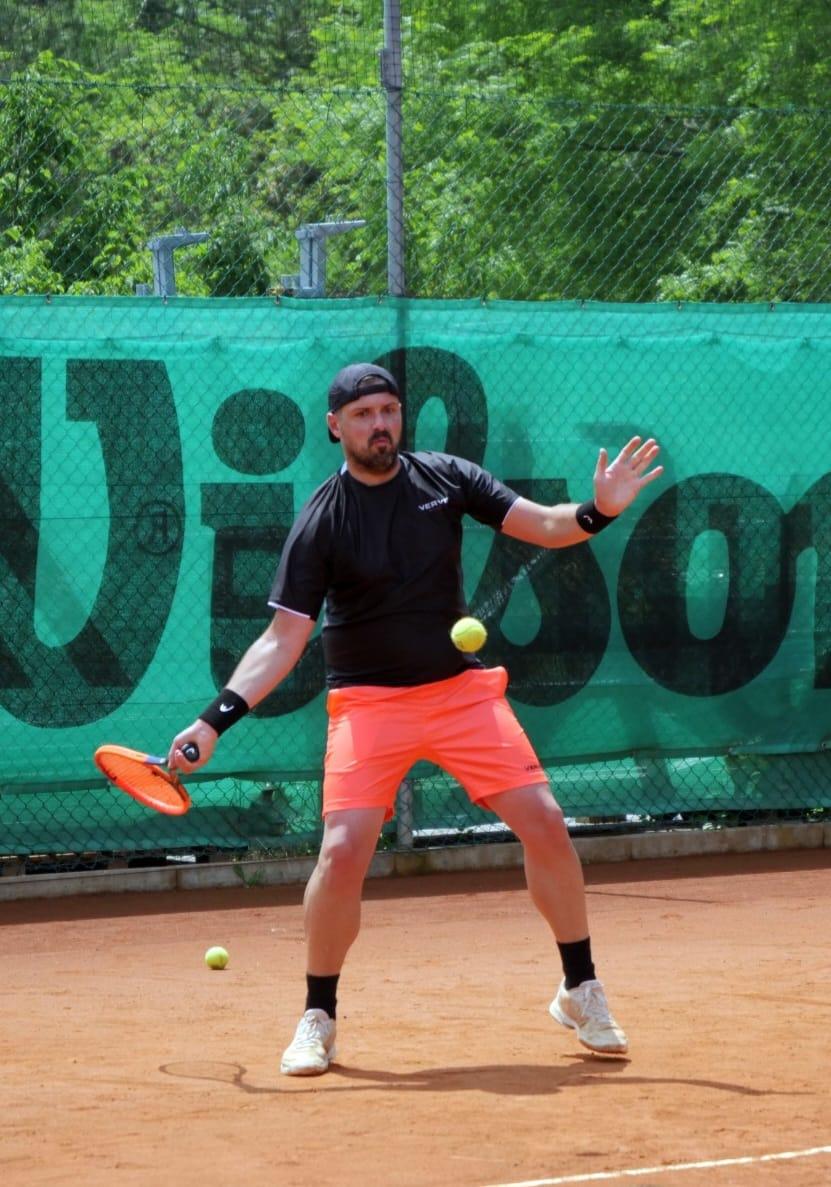 Nelle prequalificazioni Ibi di 4° al Tc Viserba avanzano Salvoni, Cardinali, Pucci e Sartini