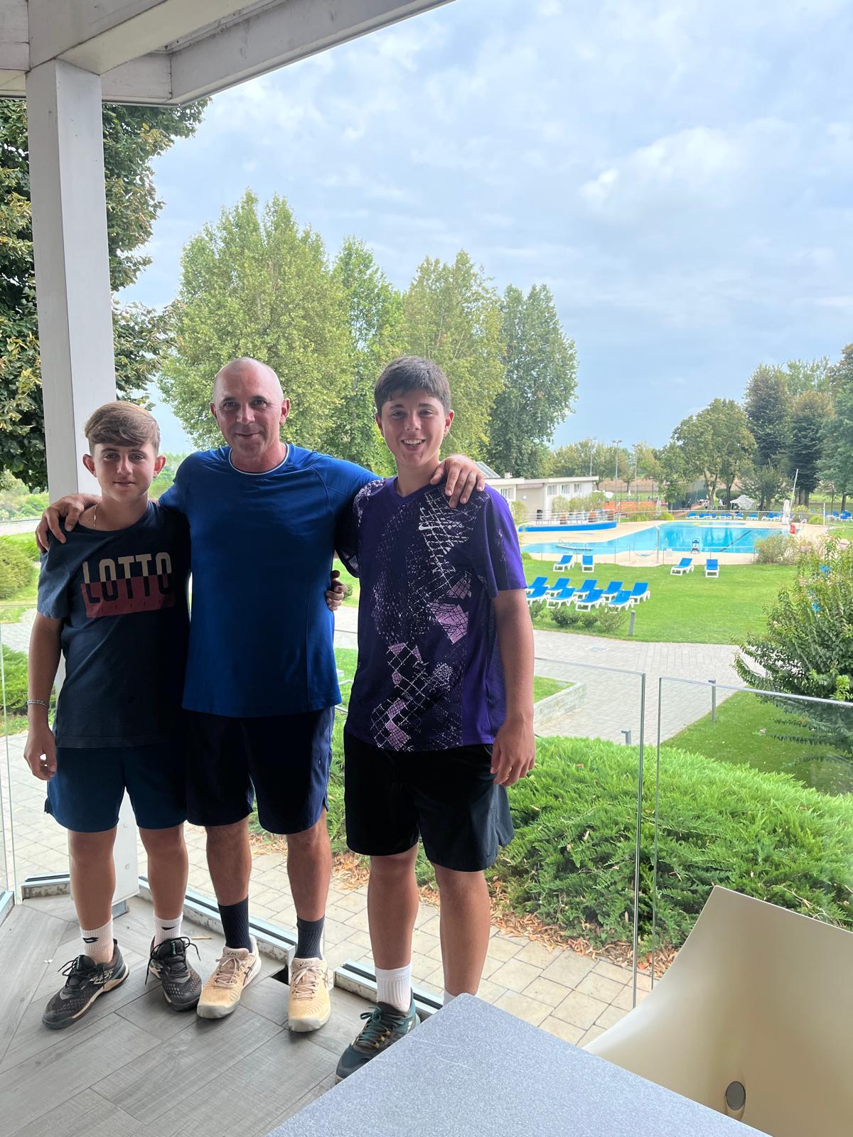 Dennis Spircu e Carlo Paci nei quarti dei tricolori Under 15-Pietro Galimberti, Diego Gentile e Robert Cadar in semi in doppio nell’Under 11