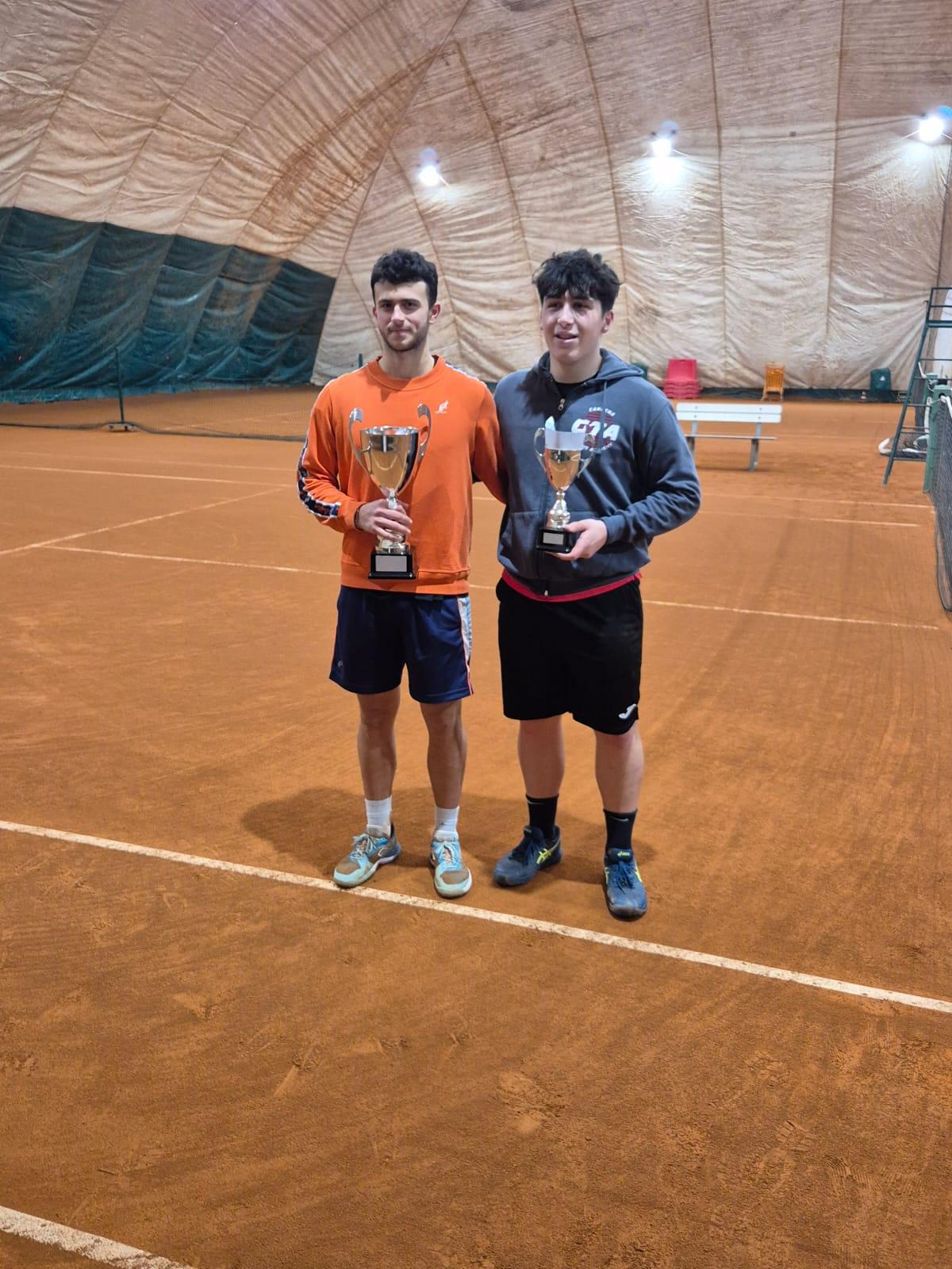 Leonardo Iemmi conquista il torneo Open “Golfetta” del Ten Sport Center, battuto in finale Alex Guidi-Riccardo Greci vince il Rodeo di 4°