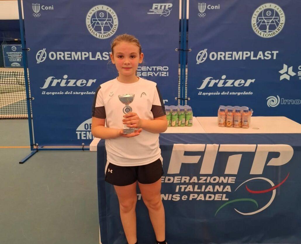 Vittoria Arginelli, vincitrice del Trofeo Frizer Rodeo Under 10 al Ct Massa Lombarda
