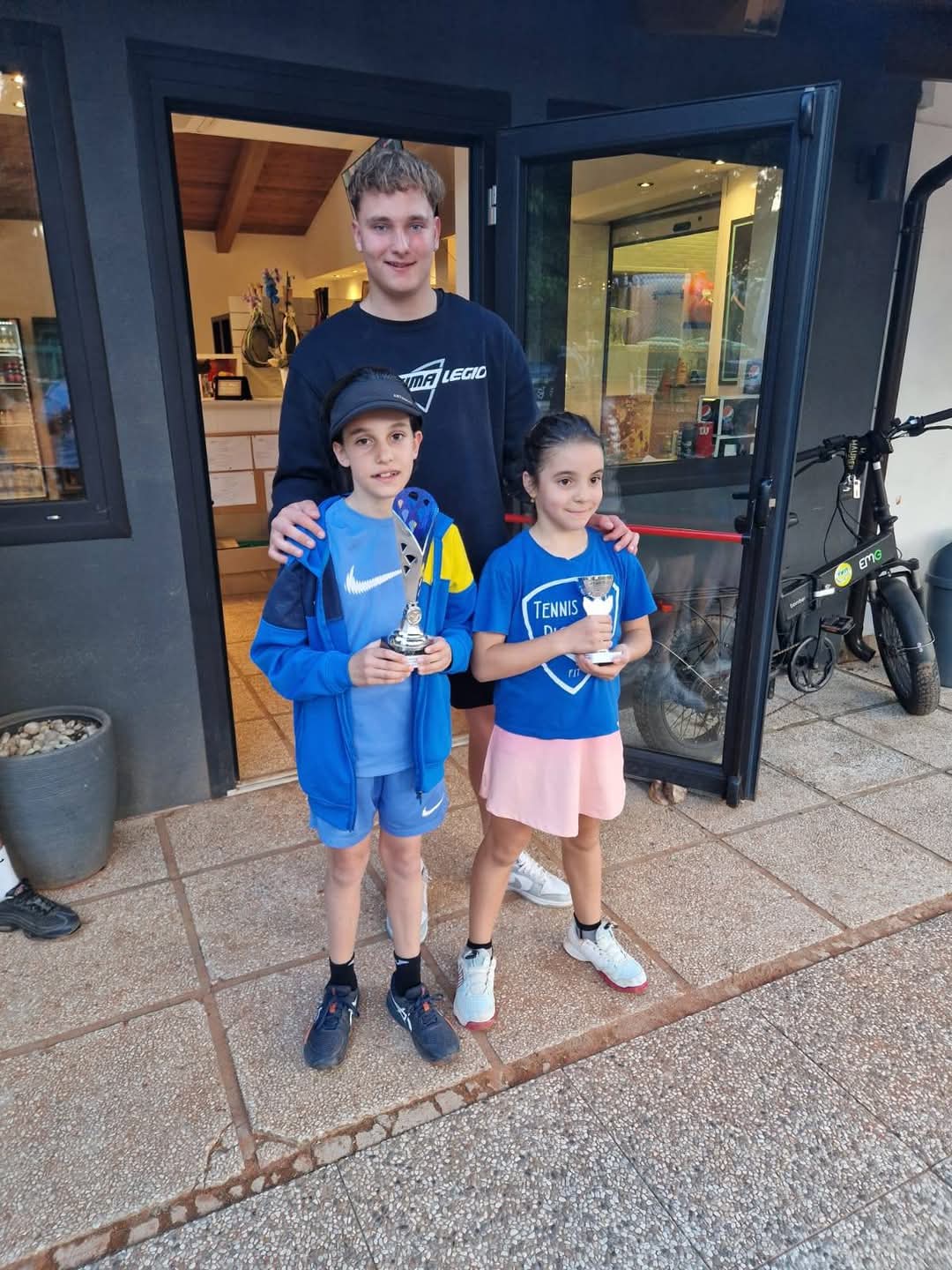 Successi di Lina Mazzarini, Matteo Silvani e Giulia Natali nel torneo Under 10 e 12 del Ten Sport Center-Da domani scatta il torneo Veterani