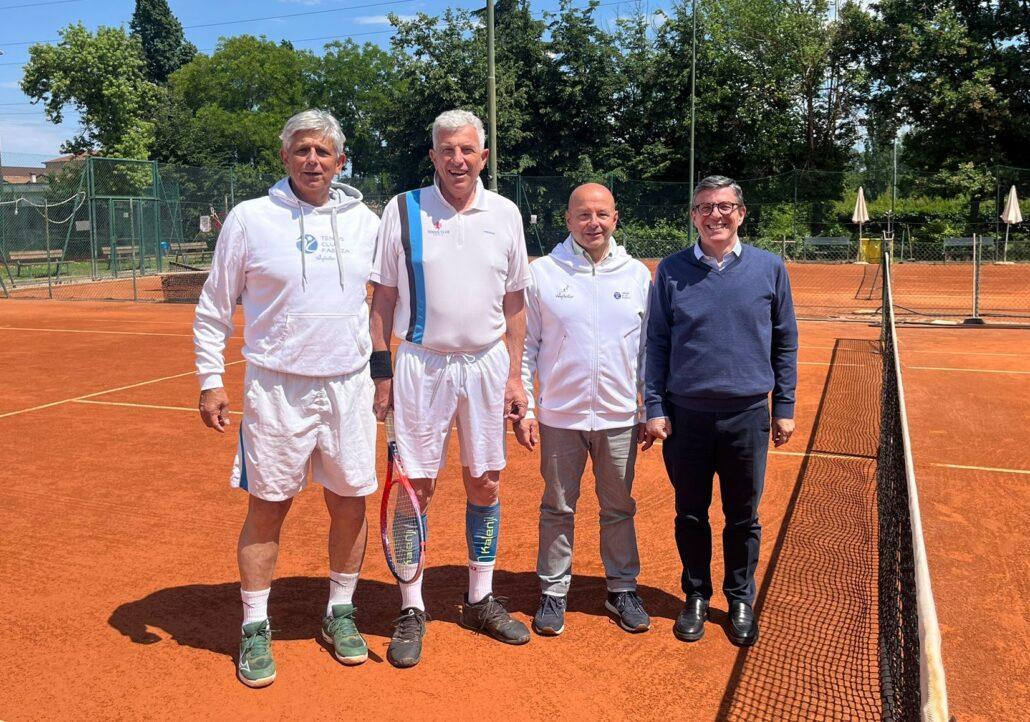 La squadra Over 65 del Tennis Club Faenza