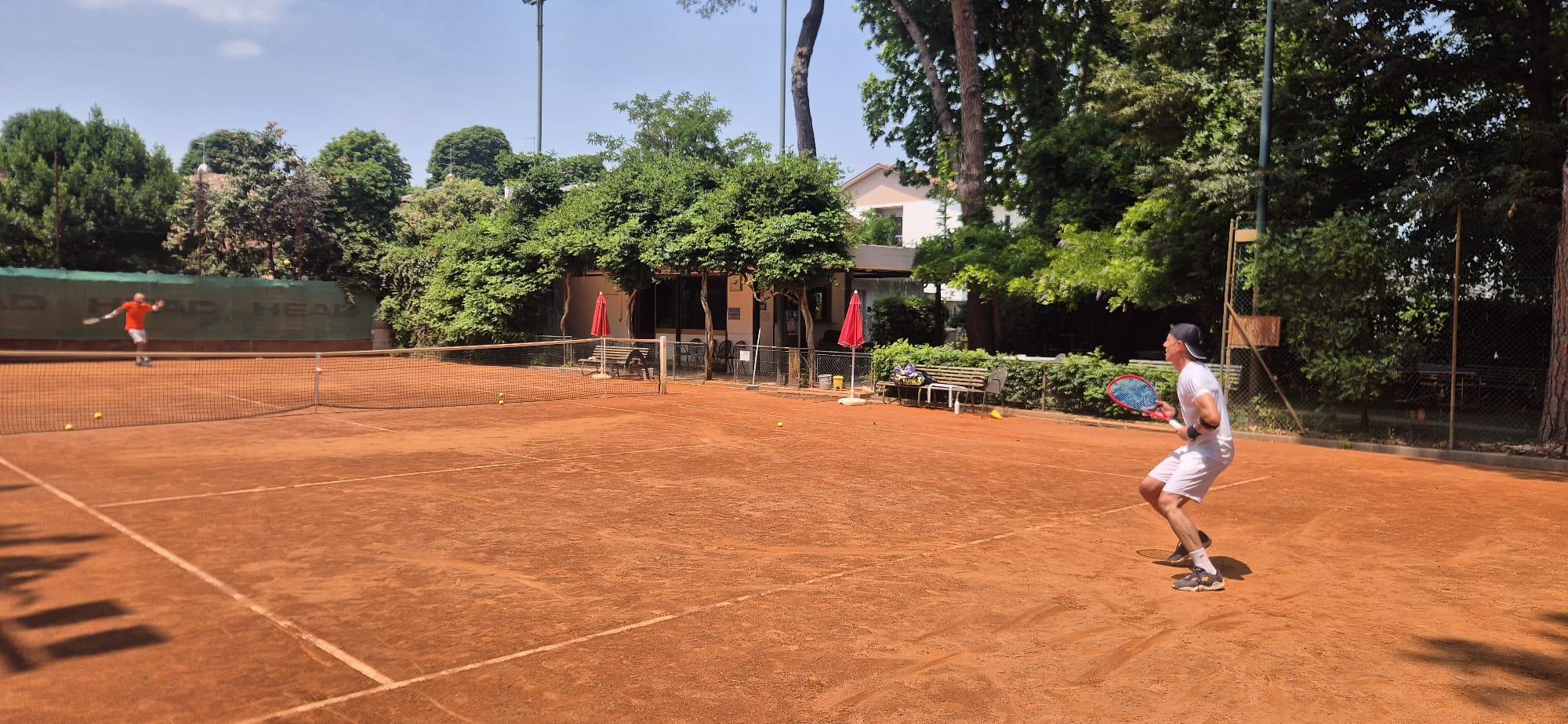 Alle battute finali il trofeo giovanile “Hotel Giannina” al Tc “Luigi Laghi” di Forlimpopoli: nell’Under 12 semifinali per Alice Nanni, Matteo Campana ed Elia Samorè, in finale Patrick Balc