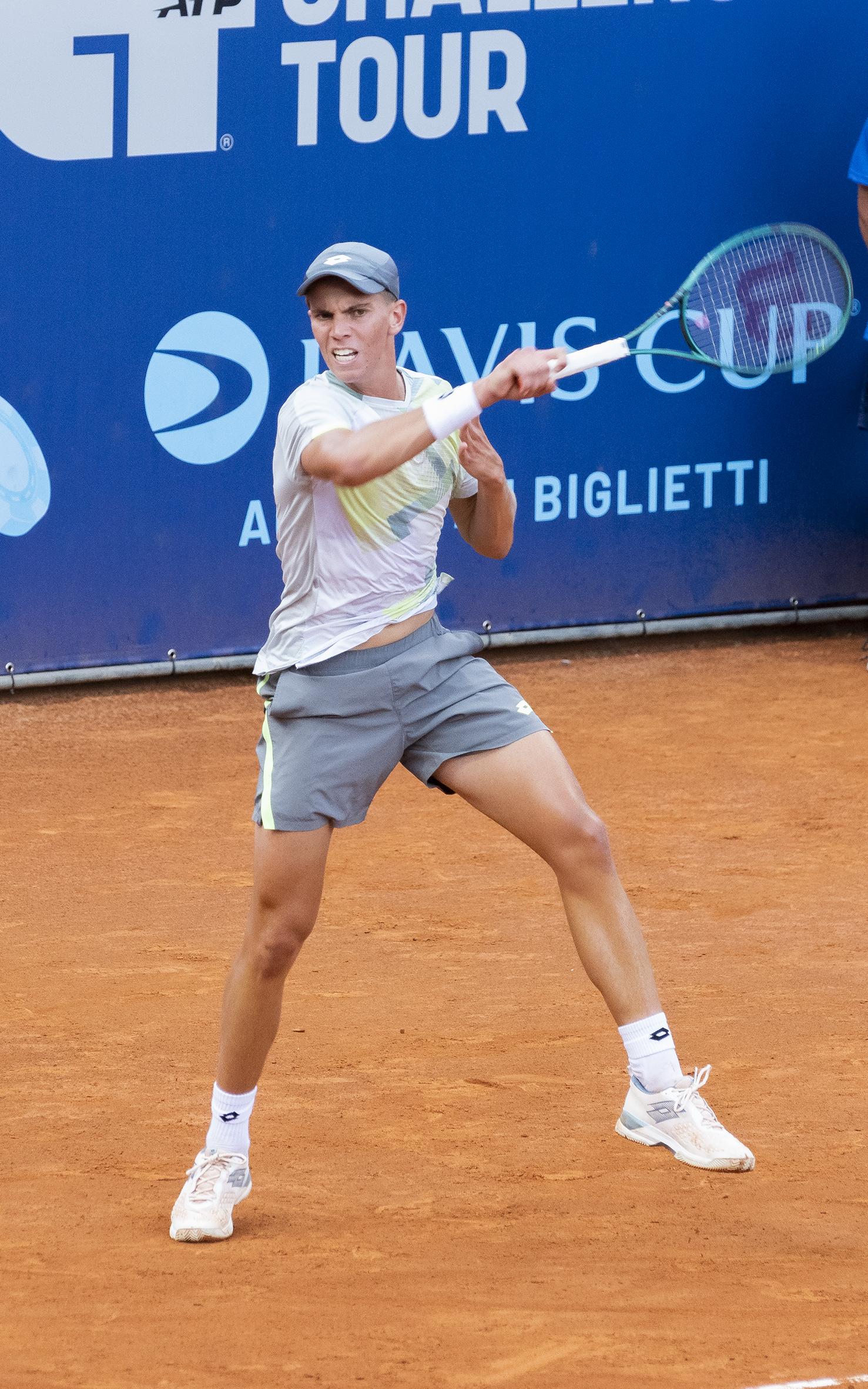 Carlo Alberto Caniato batte Nick Hardt e conquista i quarti nel torneo Itf portoghese di Sintra