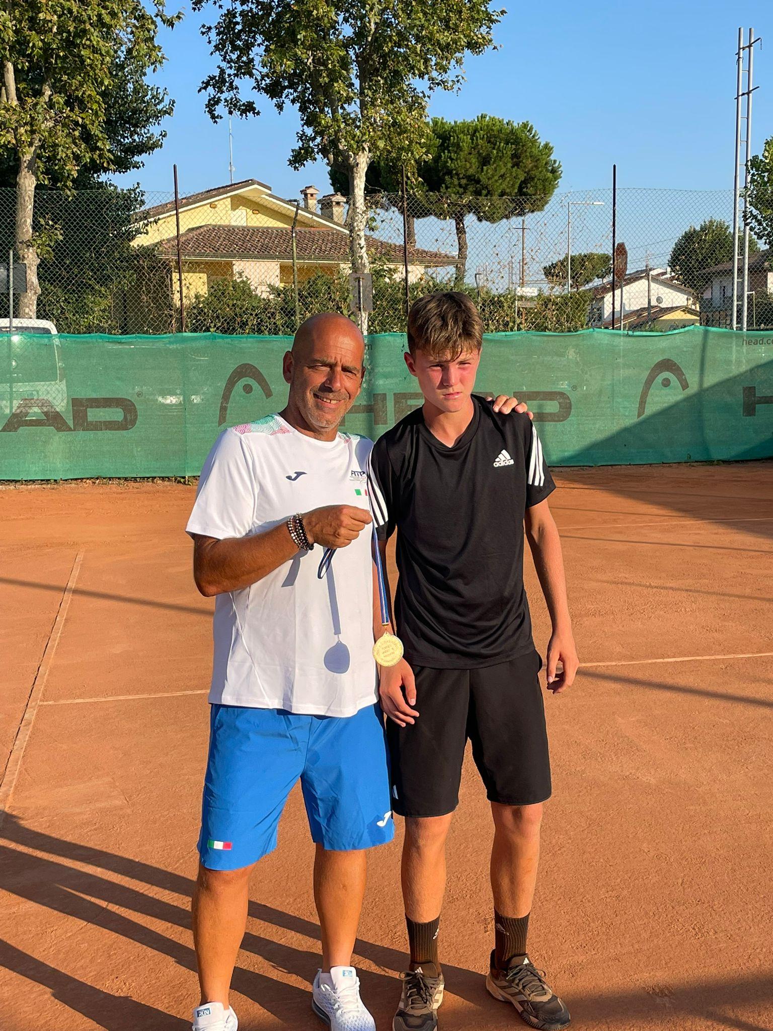 Riccardo Bogdan Pastrav vince il torneo Under 16 sui campi del Centro Sportivo Paradiso