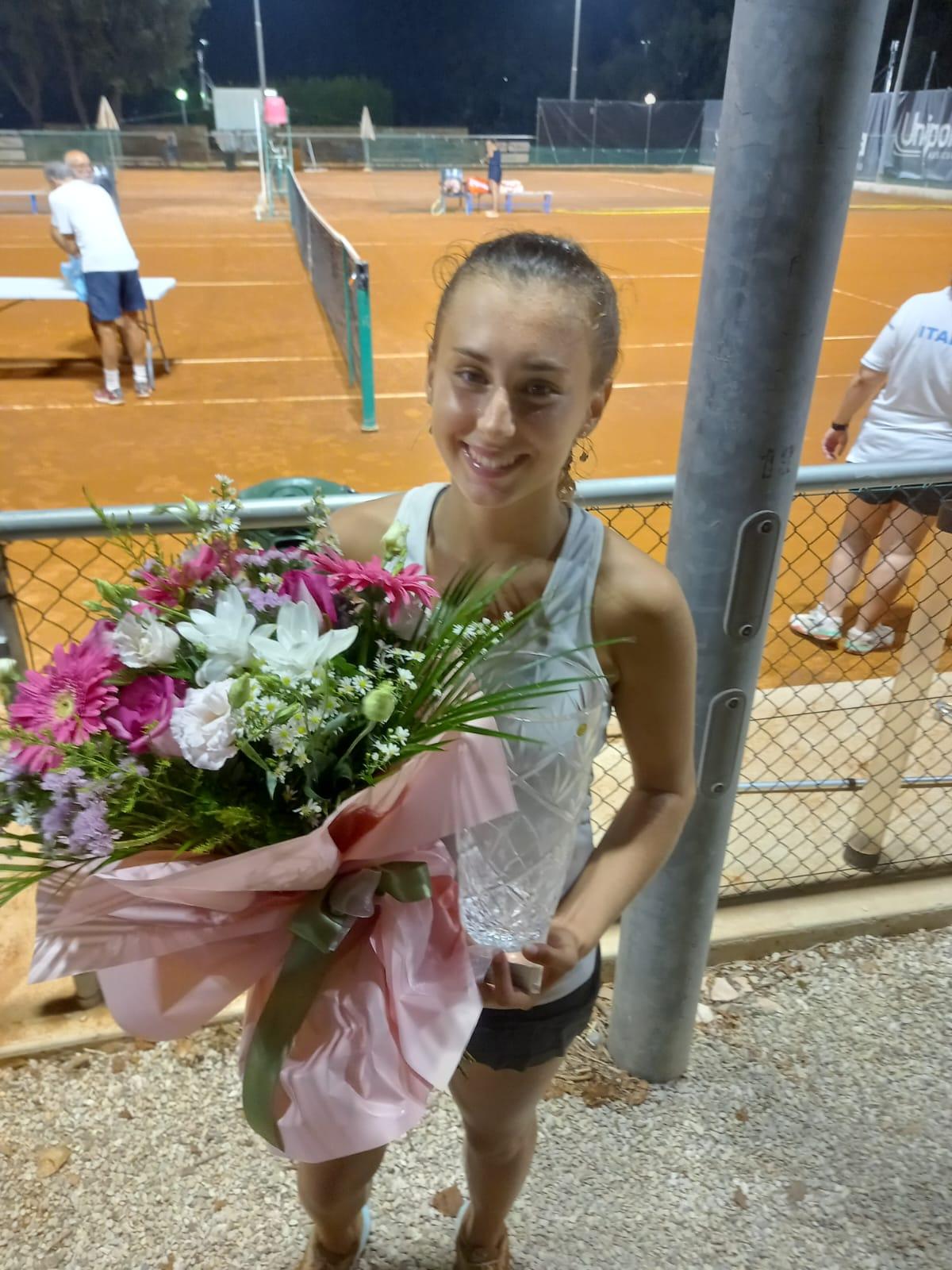 Open “Fira di Set Dulur” al Russi Sporting Club: Milandri e Fossi avanzano nel maschile, nel femminile le big sono Aber, Tozzola ed Alletti