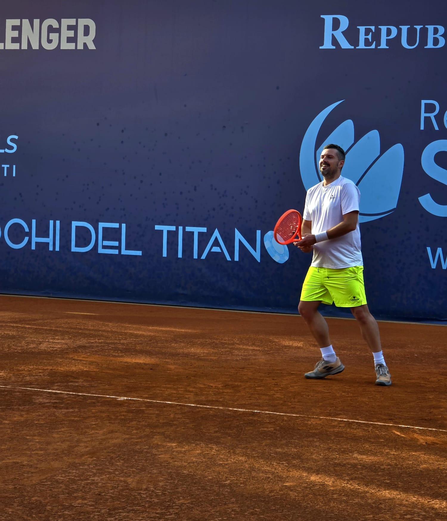 Open “Memorial Simone De Luigi” al San Marino Tennis Club: Cristian Pucci scatenato sui campi di casa, si qualificano Pari, Moretti, Carta e Palumbo