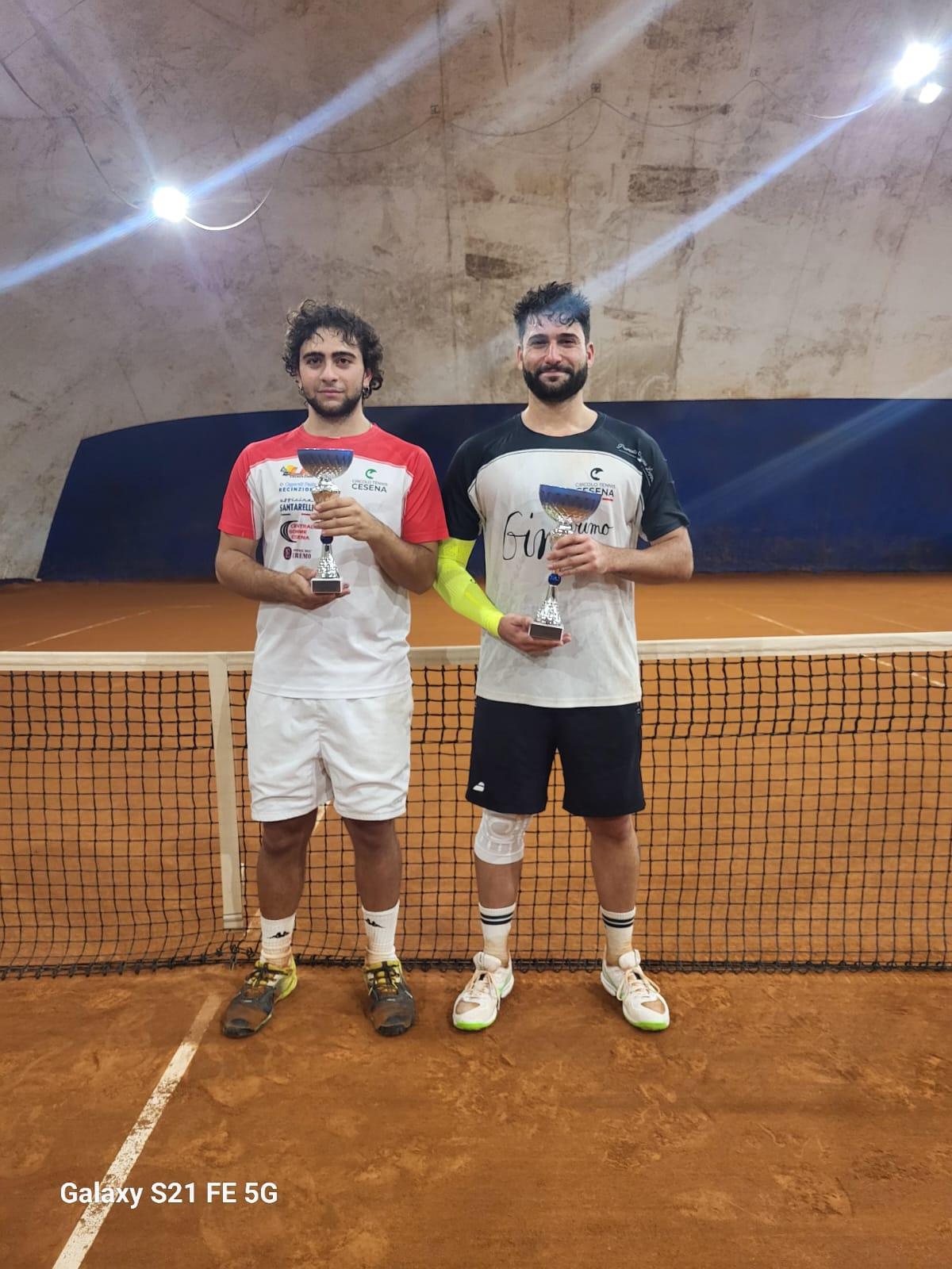 Prequalificazioni Ibi di 4° al Villa Carpena: Fagioli vince il derby in finale su Giacalone, successi nei doppi di Gentile-Prugnoli nel maschile e Fabbri-Salvi nel femminile