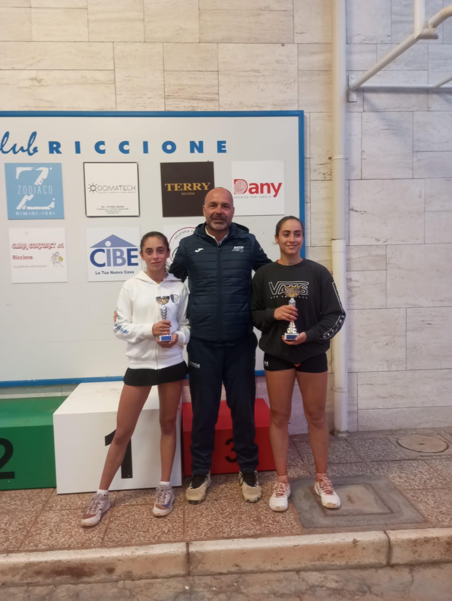 Giulia Nobili batte Eva Raimondi e sale sul gradino più alto del Rodeo femminile di 3° del Tc Riccione-Da sabato sui campi del Club della Perla Verde i Provinciali Veterani