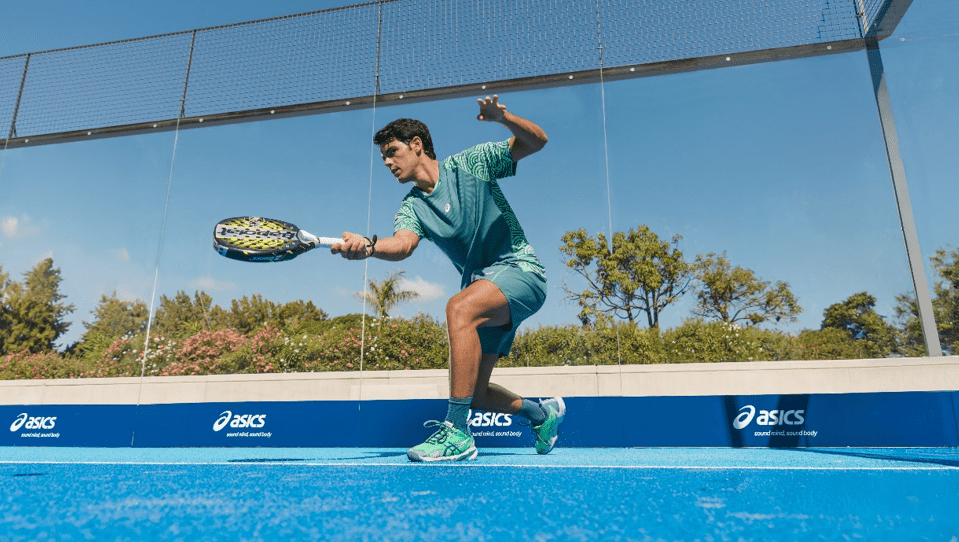 Padel: più velocità per muovere corpo e mente, ecco la nuova scarpa Asics Sonicsmash FF