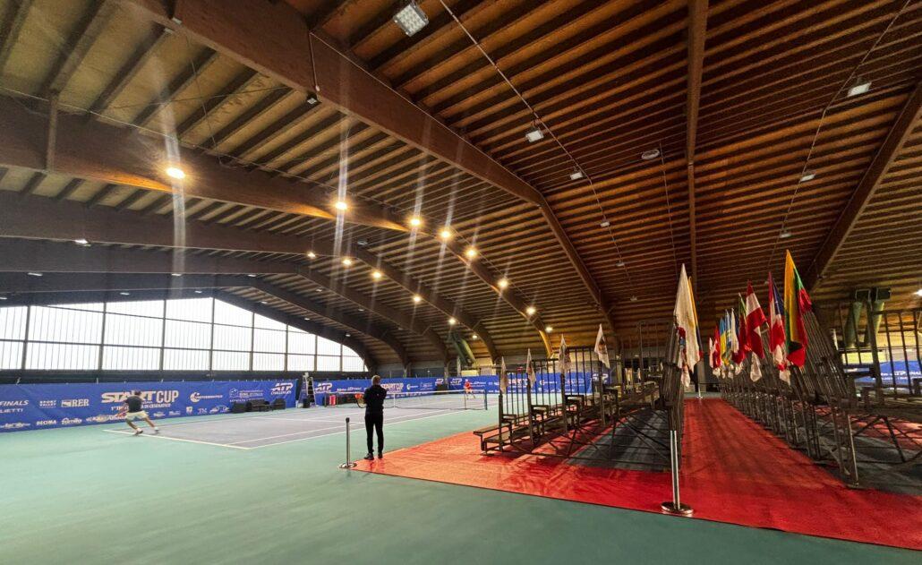 I campi del Circolo Tennis Cesenatico allestiti per la 'Start Romagna Cup'