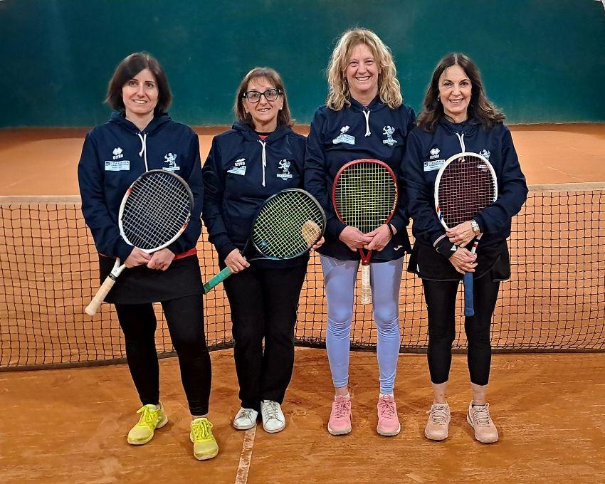 La Polisportiva 2000 Cervia con due squadre ed il Ct Cacciari si qualificano per il tabellone finale nel torneo Ladies del trofeo “Ivo Mingori”