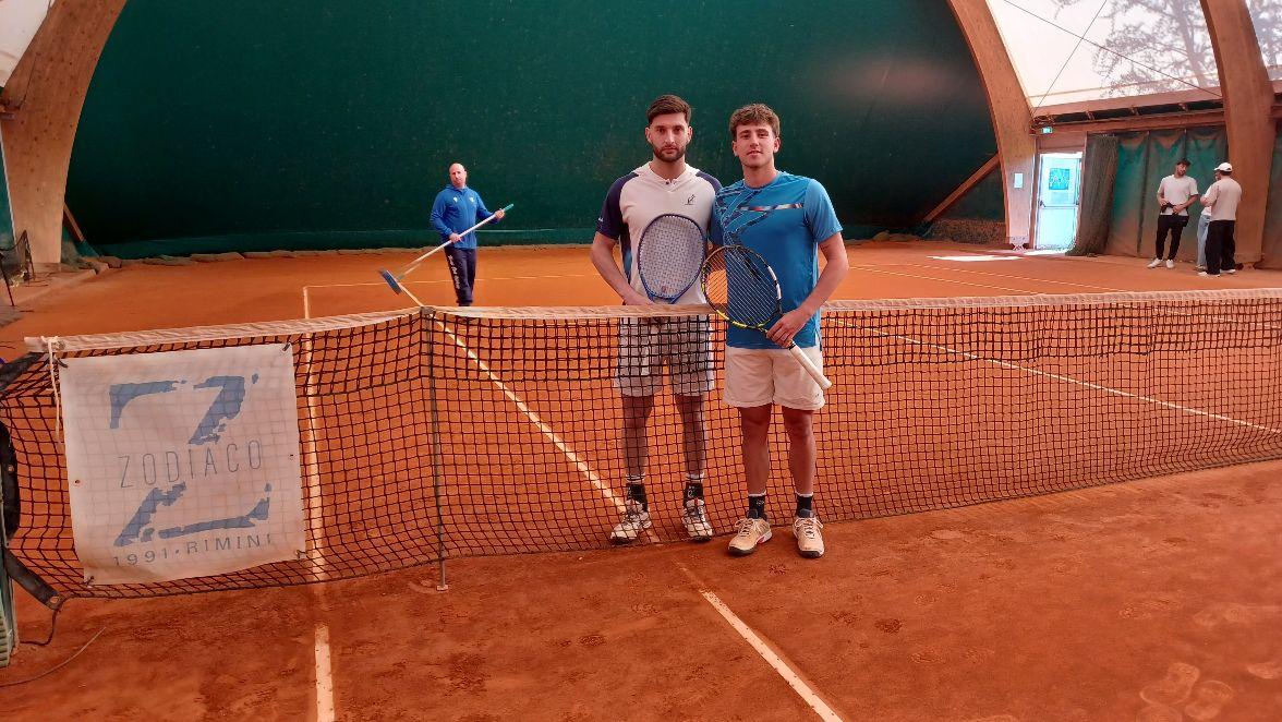 Un doppio derby deciderà domenica i vincitori del torneo Open del Tennis Club Riccione: alle 14 la sfida Lombardini-Alletti nel femminile, alle 16 Ravaioli-Baldisserri nel maschile