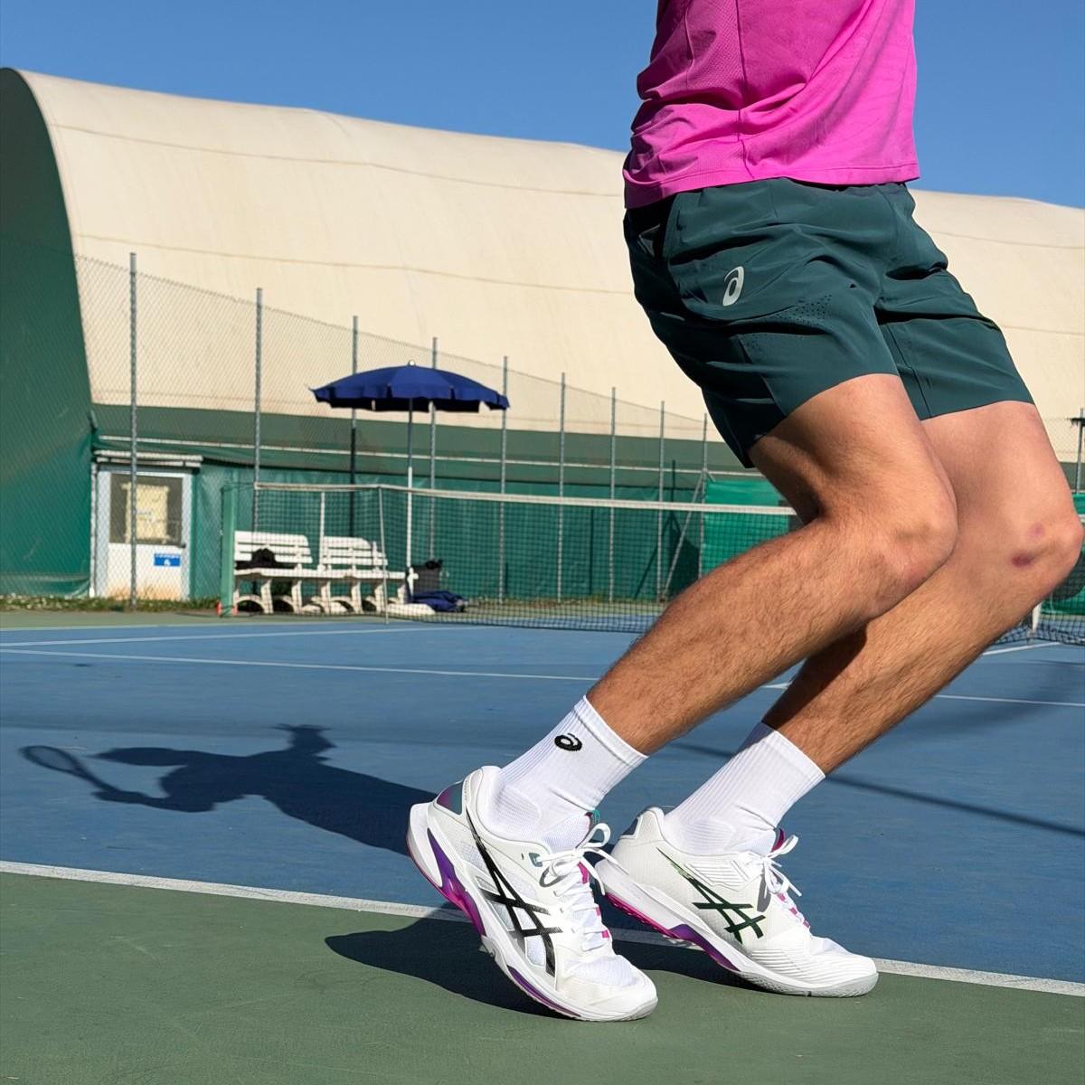 ASICS Solution Speed FF4: la scarpa da tennis che sposa velocità e stabilità