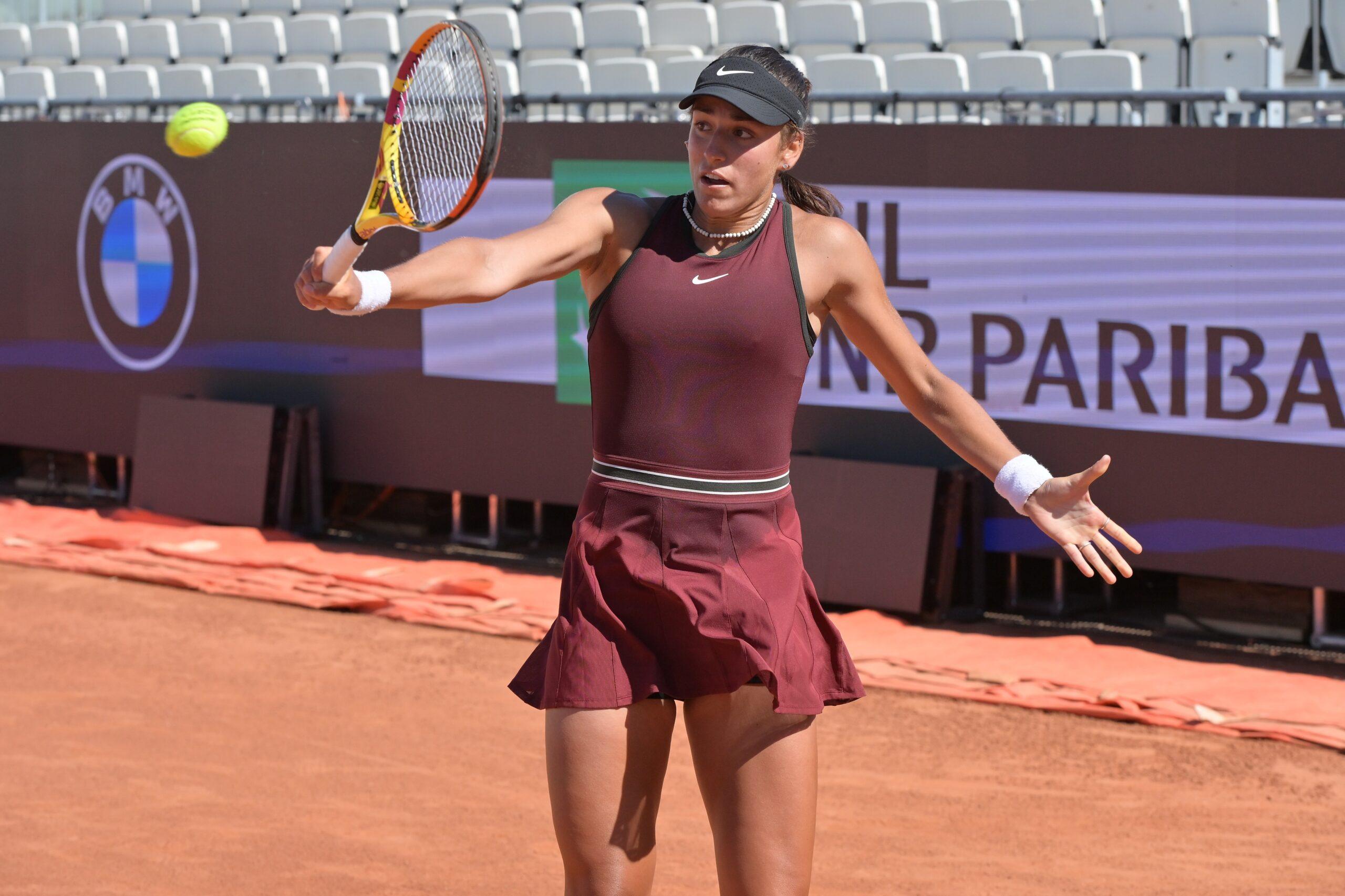 Lucia Bronzetti sconfitta negli ottavi da Camila Osorio nel Wta 125 di Parma, Marta Lombardini in semifinale in doppio-Alessandra Mazzola in semifinale in doppio a Klagenfurt