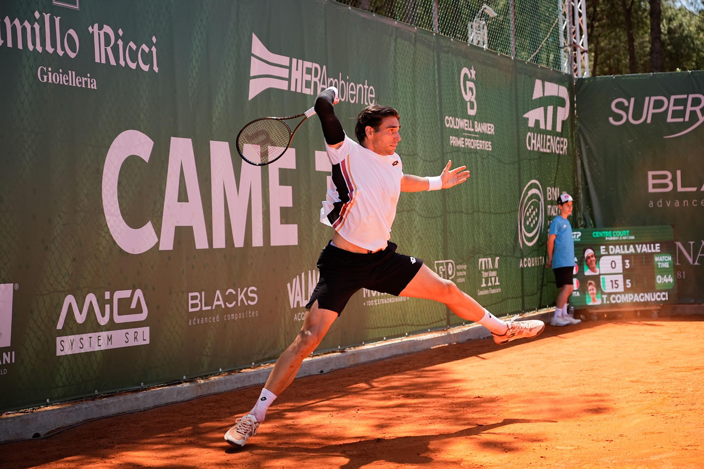Enrico Dalla Valle vince il derby romagnolo su Francesco Forti ed avanza nelle qualificazioni del Challenger Atp 75 di Vicenza