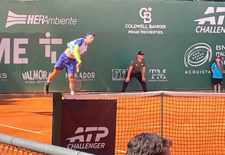 Francesco Forti in azione al Challenger Città di Cervia