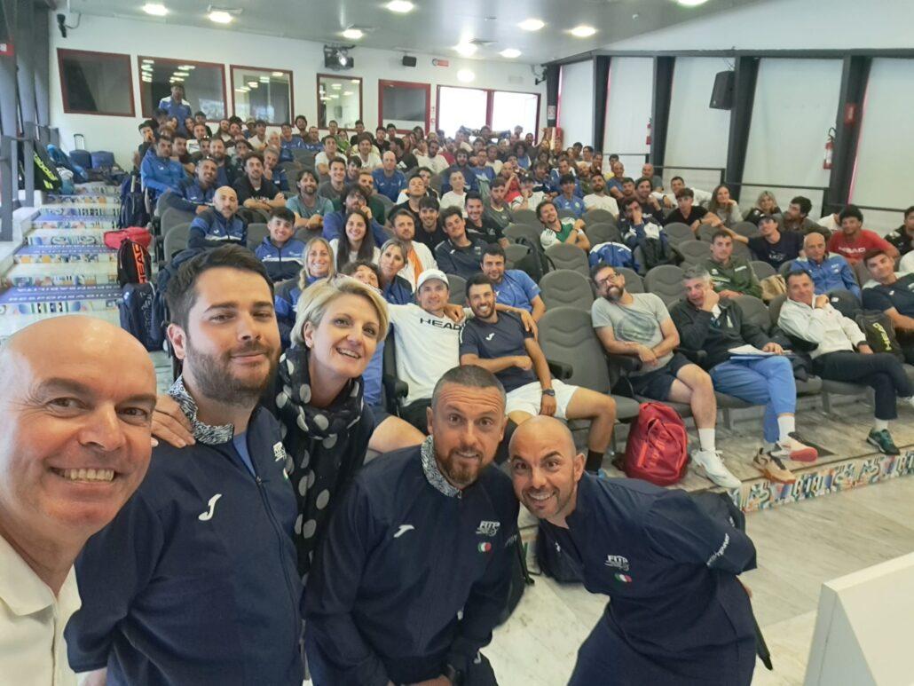 Fabrizio Serafini al termine della lezione ai futuri maestri FITP