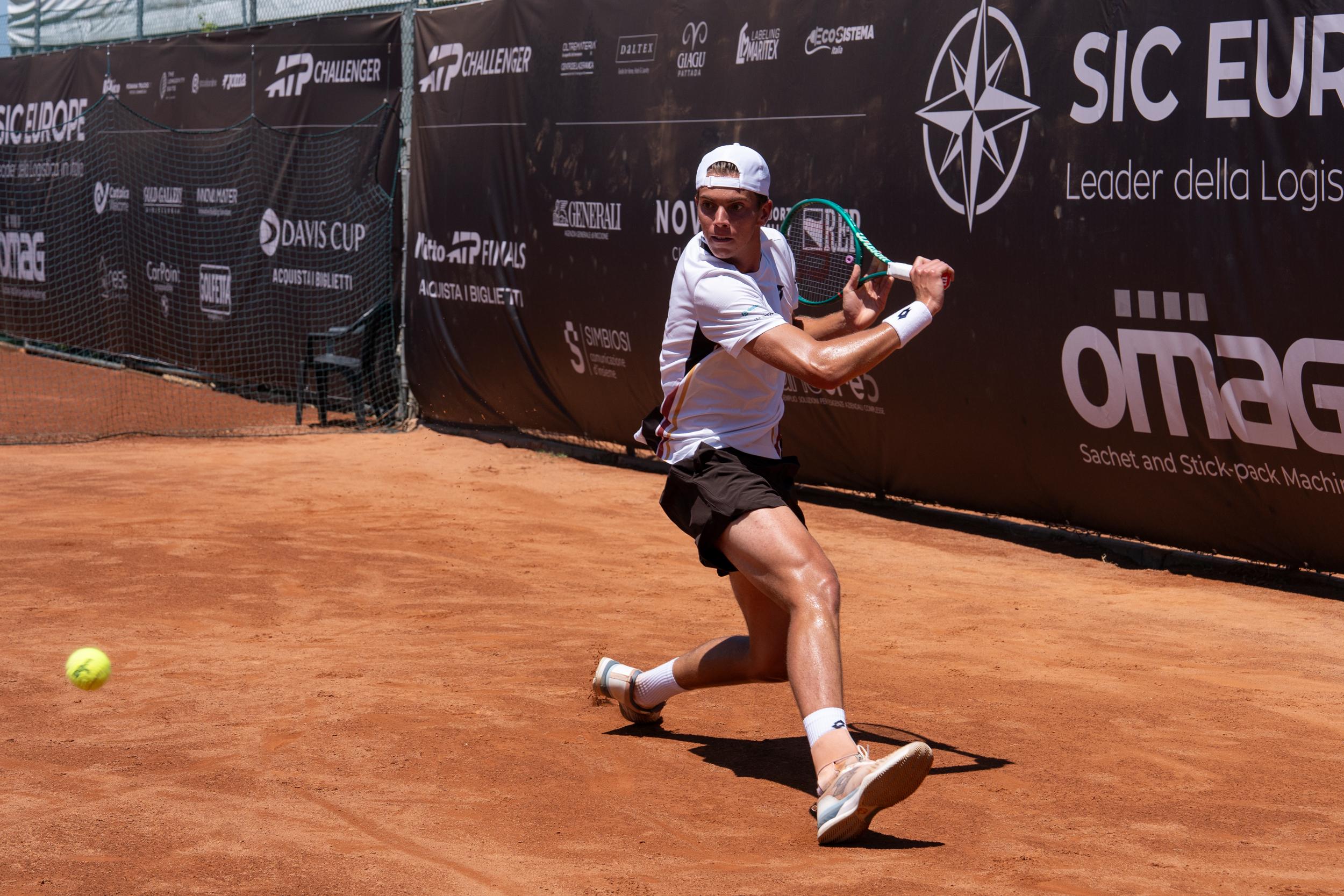 Francesco Forti e Carlo Alberto Caniato danno spettacolo nel Challenger Atp 75 di Genova, quarti da applausi