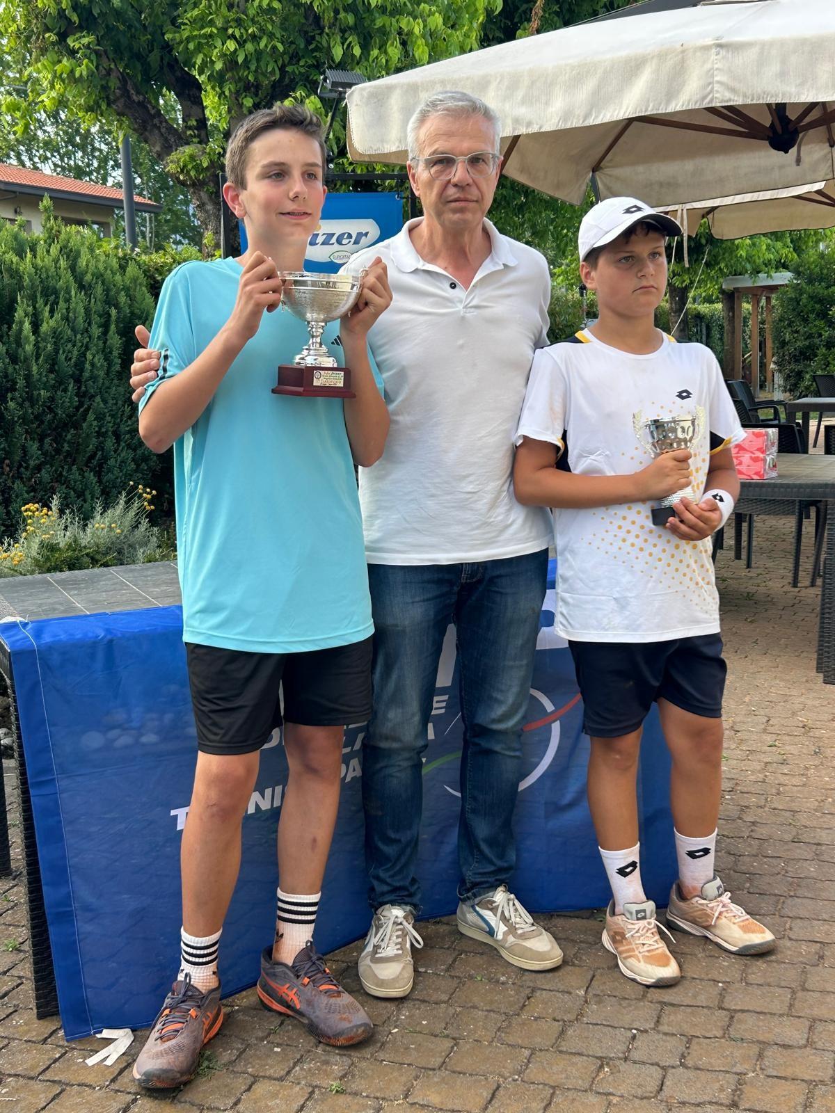 Alessandro Turroni, Alessia Sofia Badea, Stefano Scotto Di Gregorio e Tommaso Pilati vincono il trofeo giovanile “Frizer” sui campi del Ct Massa