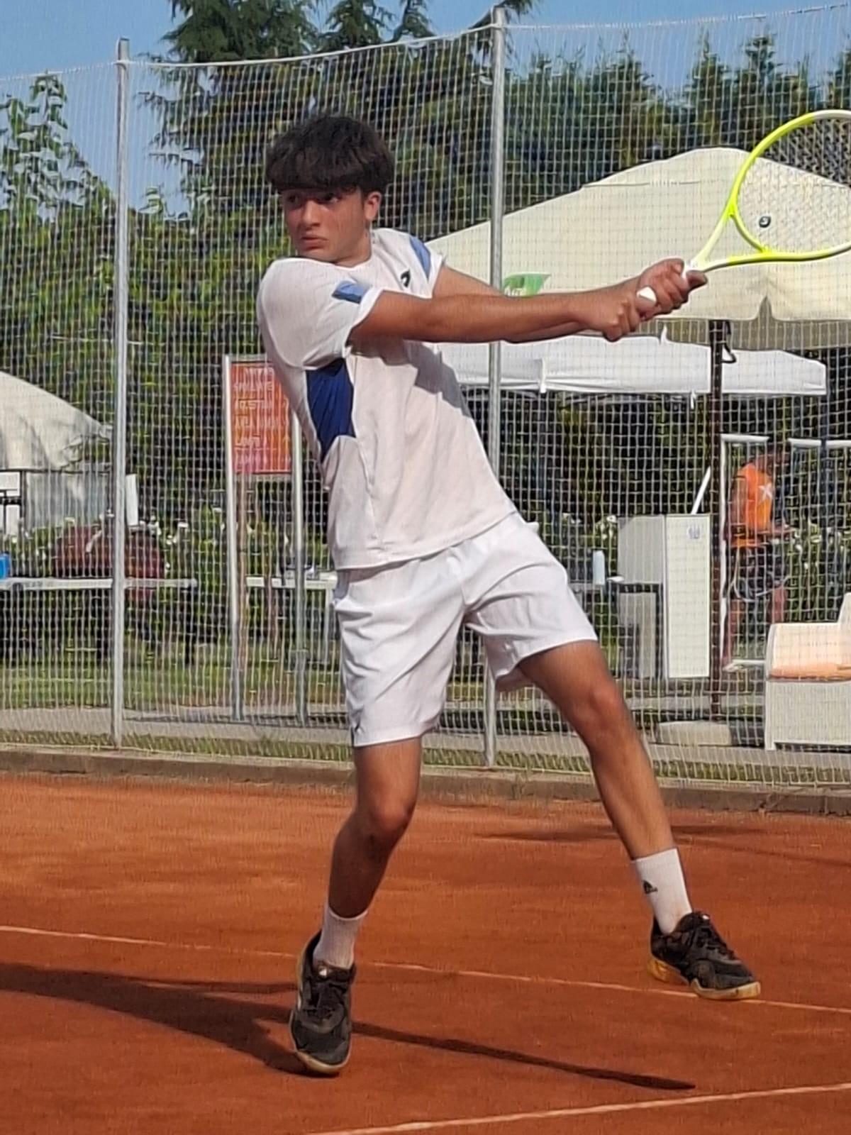 Nel torneo Open “Gioielleria Ricci Camillo” al Forum si qualificano Bezzi e Moroni, nel tabellone dei 2° categoria brilla il talento di Alessio Argnani