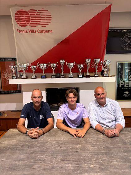 Daniele Longo convocato in Nazionale Under 16 per la “Jean Borotra Cup”, la soddisfazione del giocatore, del tecnico Giovanni Pacchioni e del presidente Roberto Capparelli