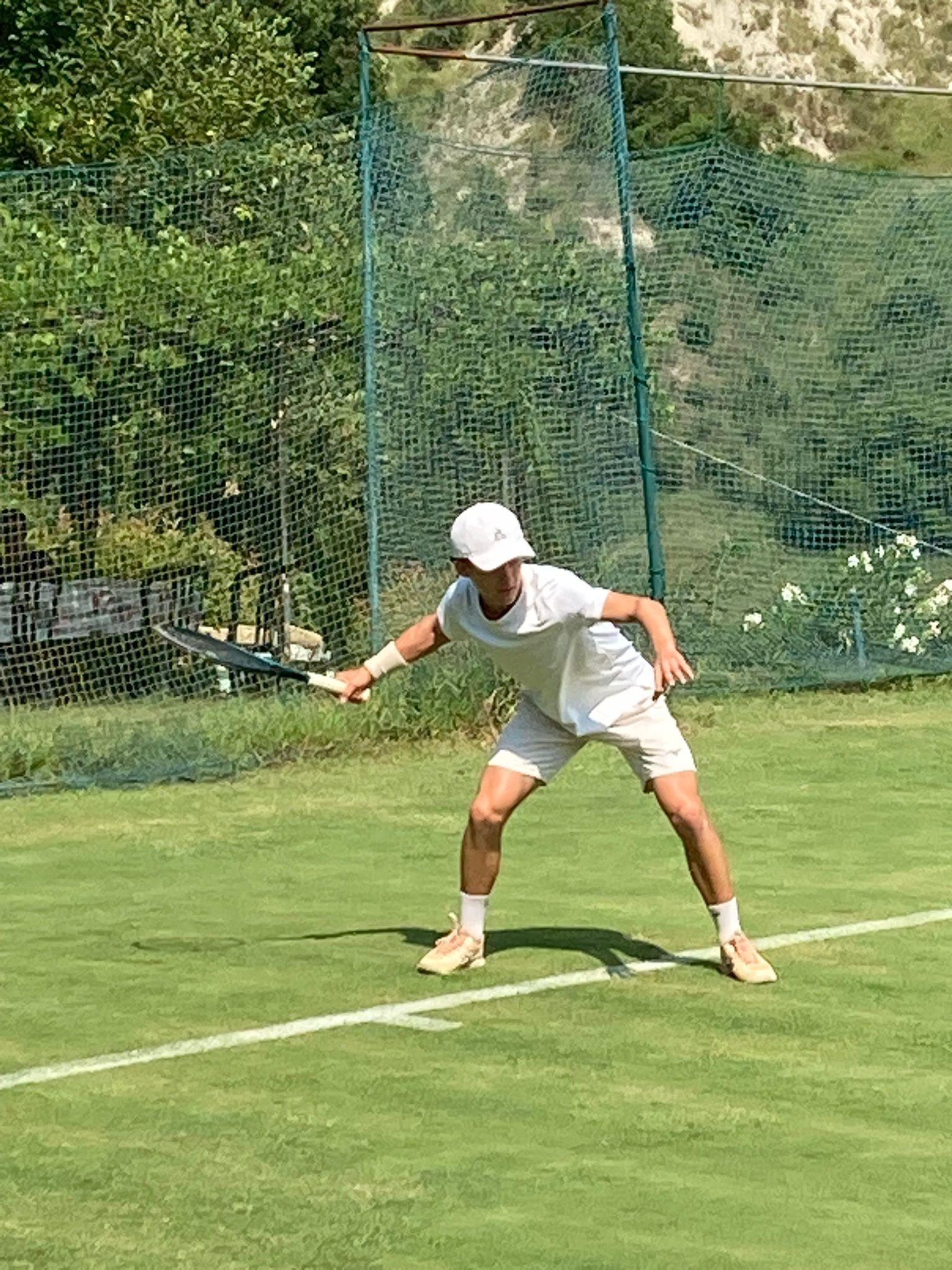 Nel torneo di 3° di Tennix Training Center in evidenza Monti e Borghi nel maschile, Frontali nel femminile-Sull’erba di Fanante siamo alle semifinali