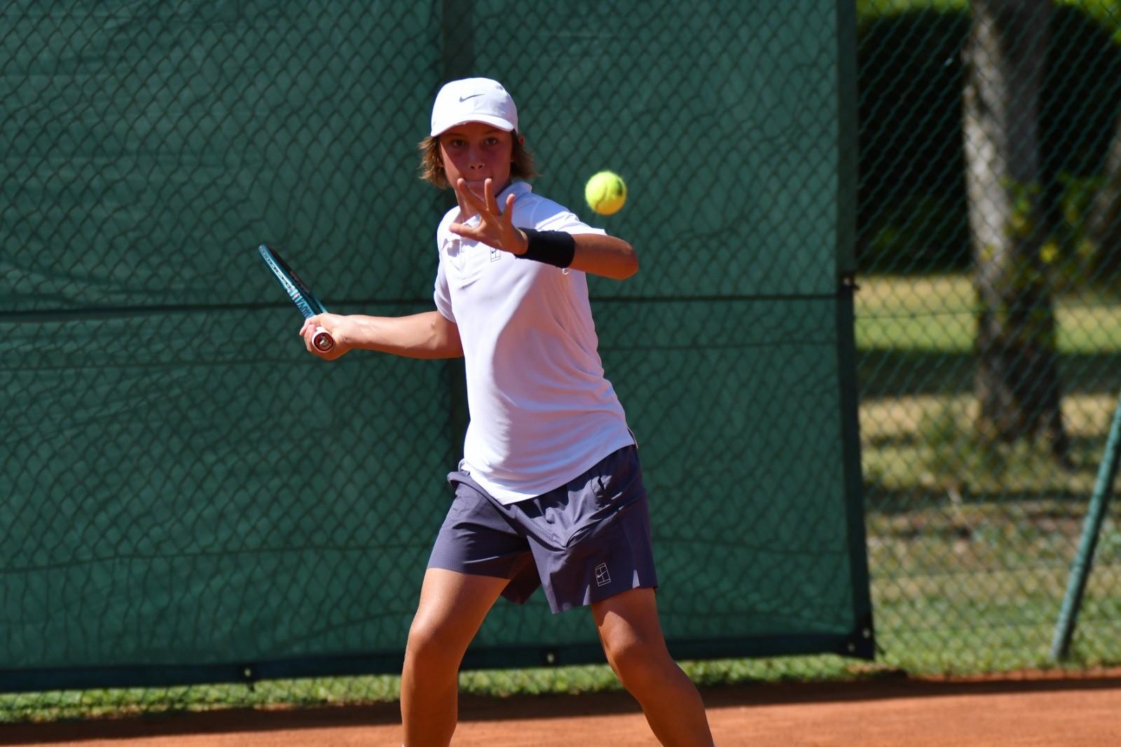 Alle battute finali il Tennis Europe Under 12 sui campi del Carpena: semifinali per Barsukov, Sesti, Radic e Peregalli nel maschile, Casini, Florea, Di Concetto e Brigatti nel femminile