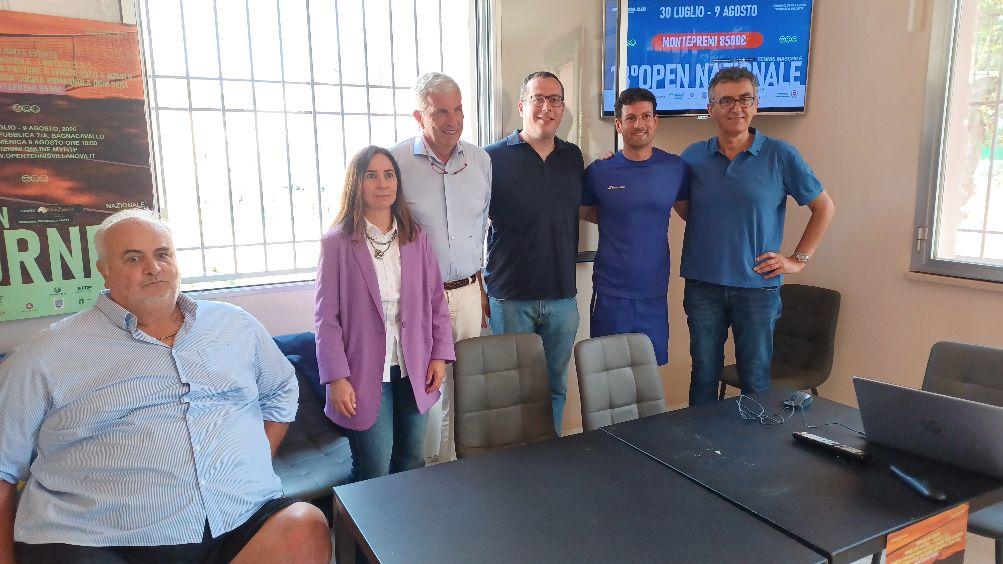 Presentato il torneo Open “Buon Pastore”: il grande tennis allo Sport Social Club di Bagnacavallo dal 30 luglio (8.500 euro di montepremi), le parole dei protagonisti