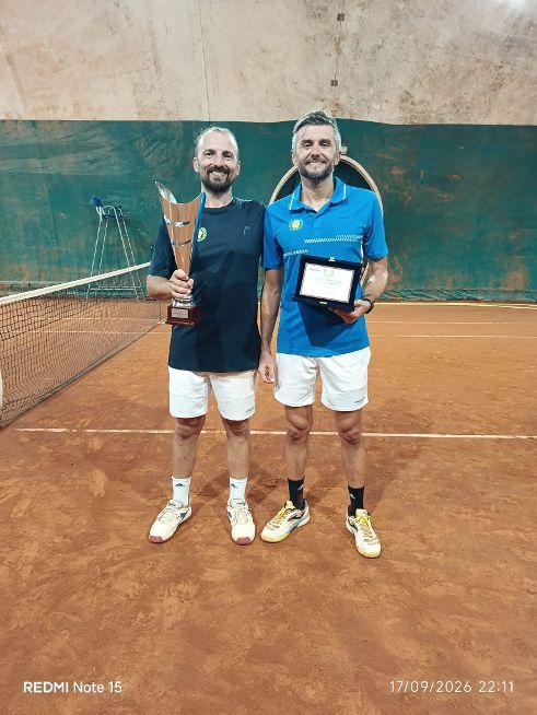 Campionati Provinciali Veterani al Forum: Simone Di Cino si aggiudica l’Over 45-Nel torneo di 4° del Circolo Alleanza Sportiva di Riccione avanza Massimo Campana