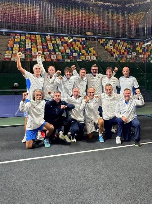 Matteo Bartolini trascina l’Italia alle semifinali contro i padroni di casa dell’Argentina nei Mondiali Veterani di padel
