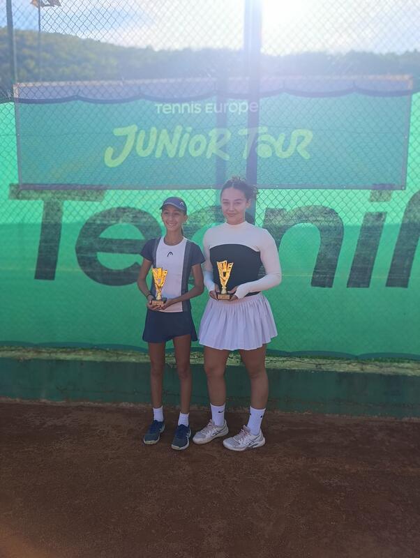 Sofia Foggia in semifinale nel Tennis Europe Under 16 di Podgorica dove intanto vince il doppio